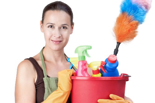 Sustainable cleaning operations with recycling and emissions reduction
