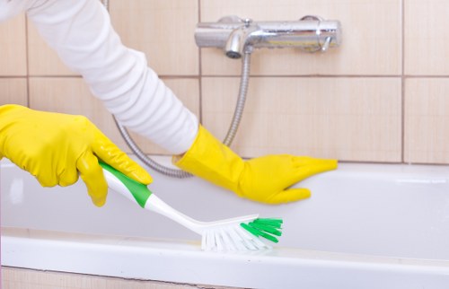 Deep kitchen cleaning during a Tjohnswood move-out service